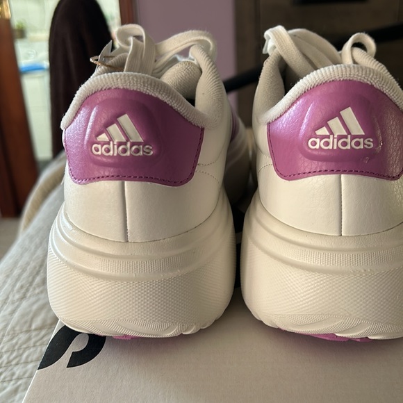 Adidas Grand Court Platform Brand New - Picture 3 of 7